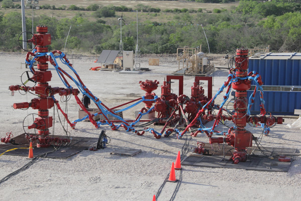 Frac Stack and Zipper Manifold